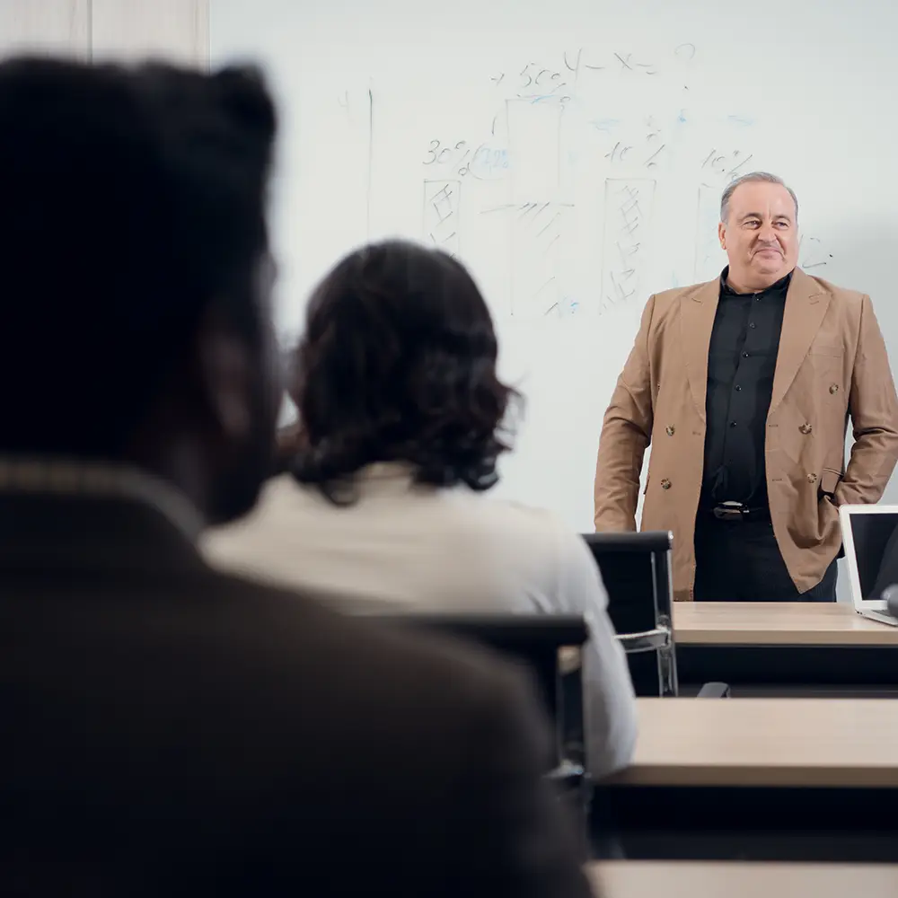 Formation Jeune par les entreprises - MEDEF Sambre Avesnois